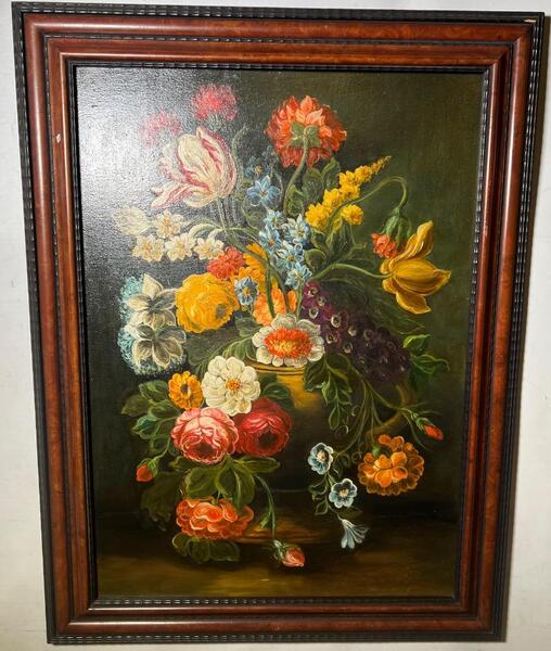 A pair of floral stillifes ( oil on canvas )