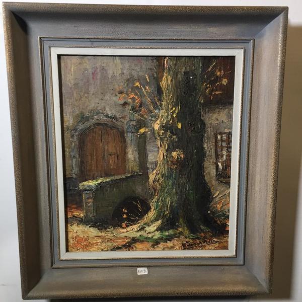 The entrance of the castle 